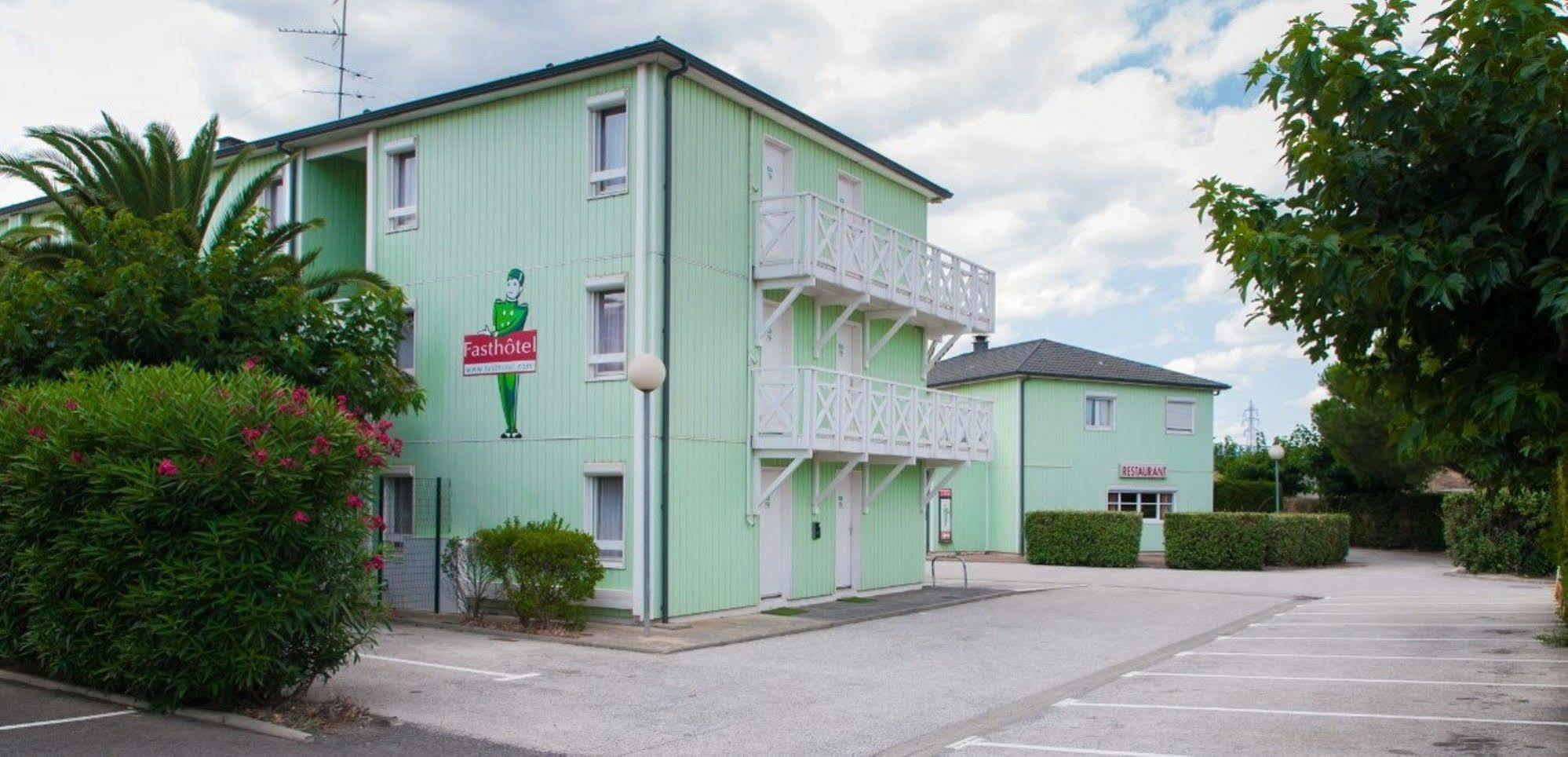Fasthotel Perpignan Buitenkant foto